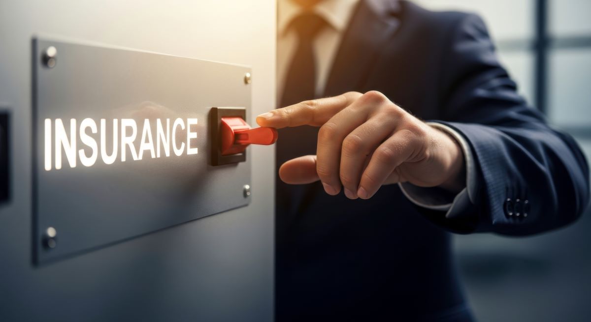 the pros and cons of changing insurance companies
